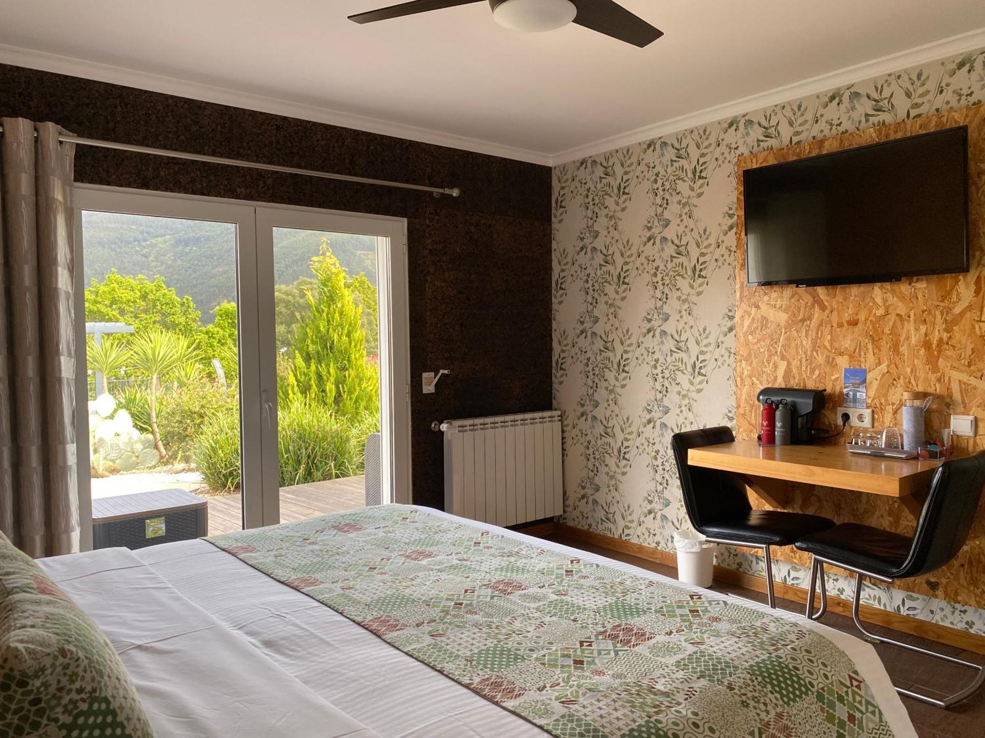 Casa Carvalhal - Adults Only Bed & Breakfast Góis Eksteriør bilde